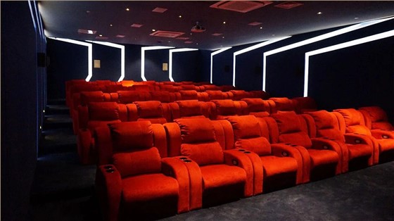 杜比全景声影院