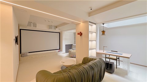 地下室唱K卧室追剧太会玩 地下室唱K卧室追剧太会玩