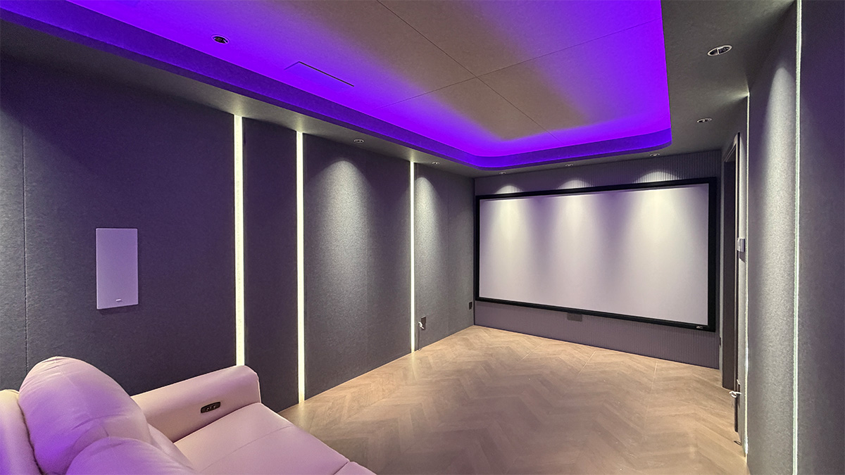 声影同频，紫光盈韵丨17㎡多身份家庭影音空间设计