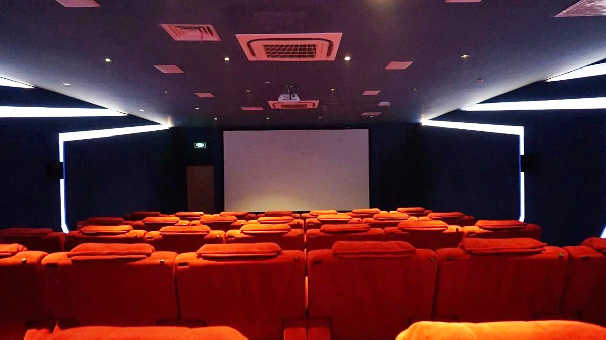 杜比全景声影院