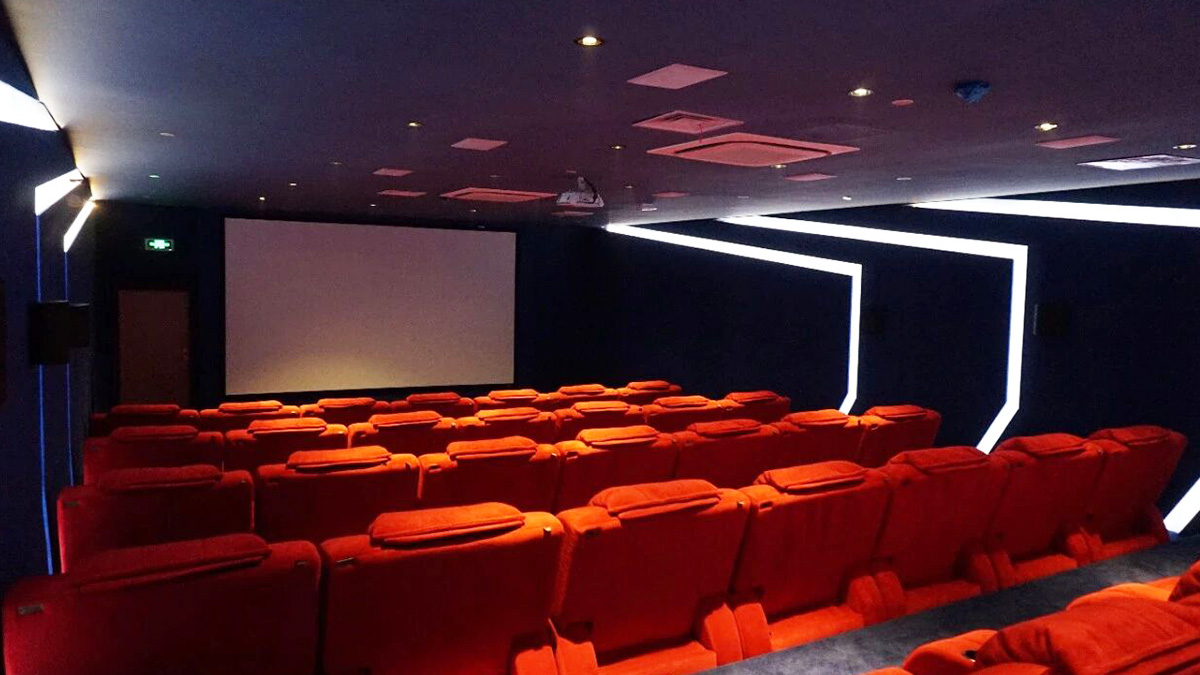 杜比全景声影院